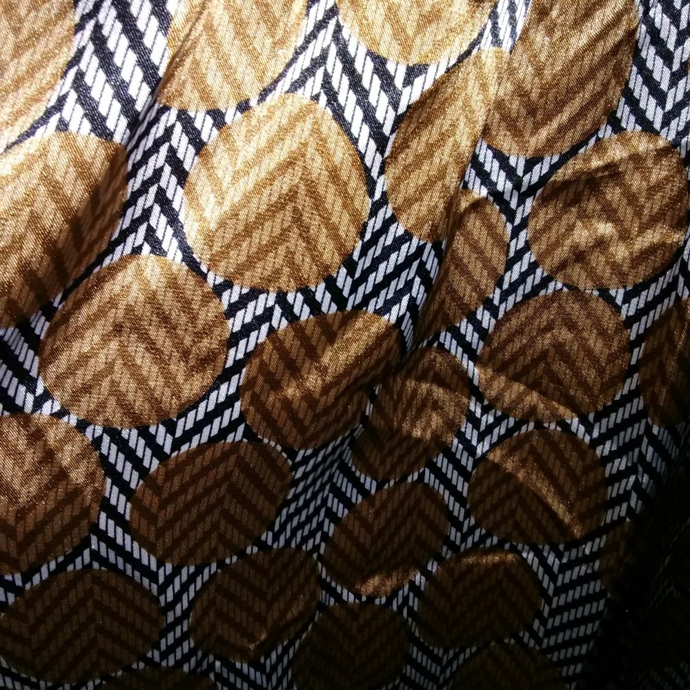 Blouse - Picture 2 of 3